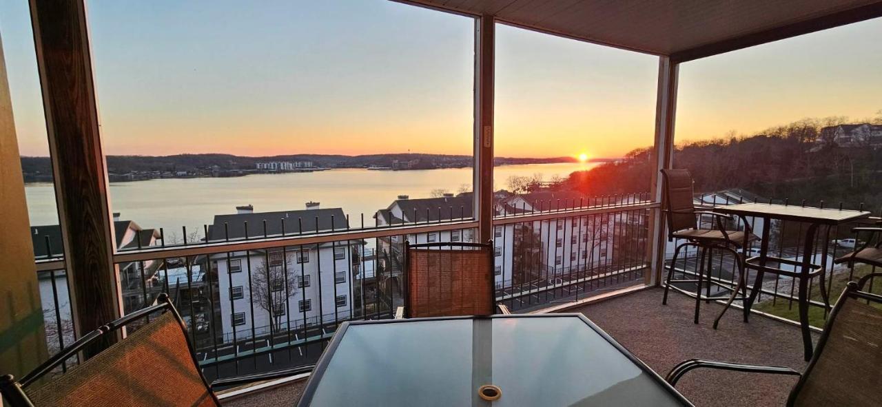 Gourgeous Lake Views, Amazing Susets, On Main Channel Lake Ozark Εξωτερικό φωτογραφία